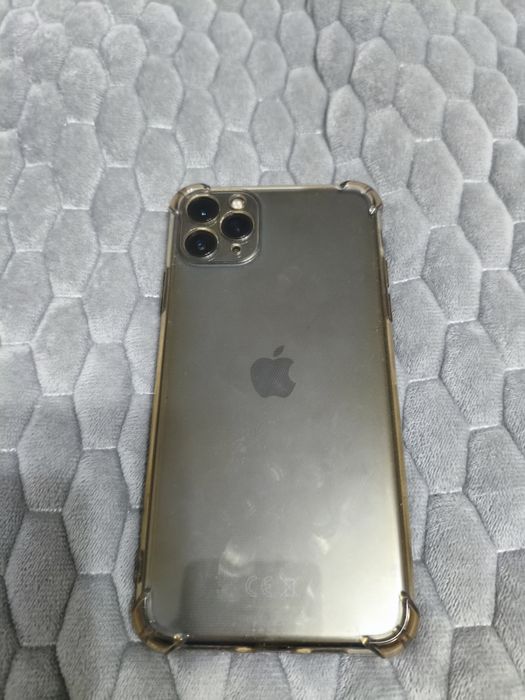 Айфон 11 про макс на 256