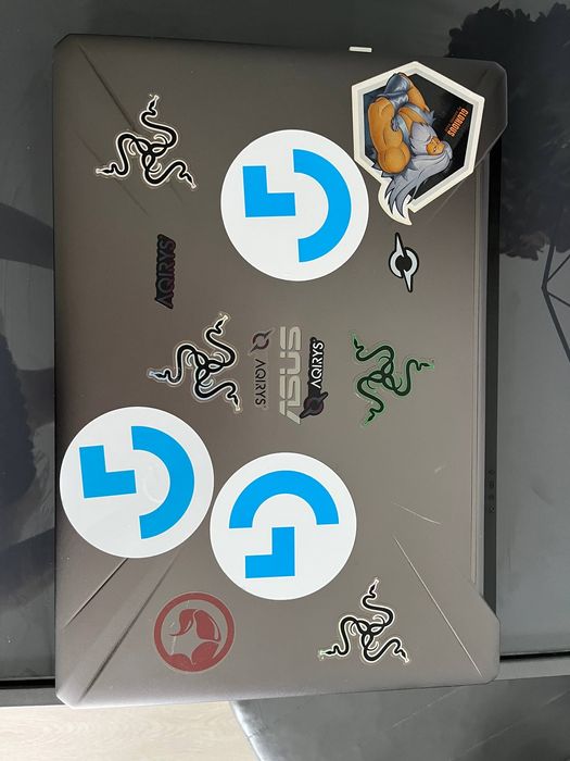 ASU’s tuf 17, gtx 1650, ryzen 7, 16gb, ssd 512