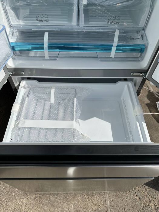 Холодильник Hisense 544 литраж