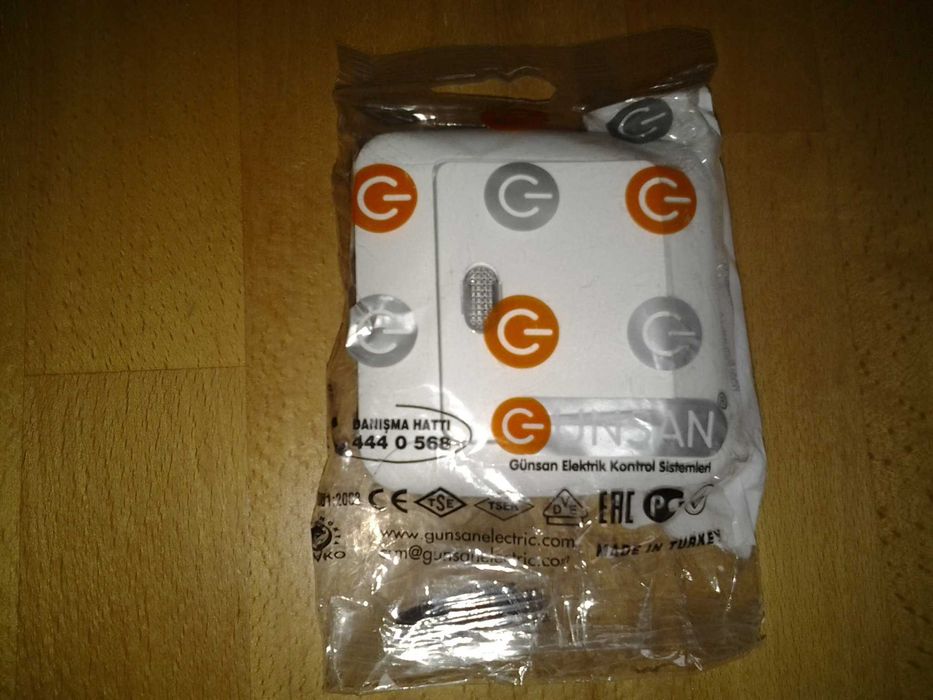 Intrerupator cu led simplu (nou)