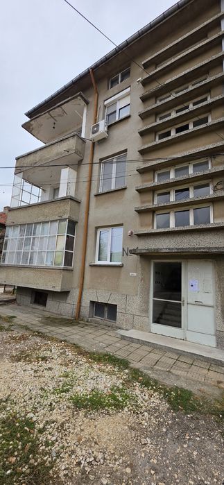 Тристаен апартамент