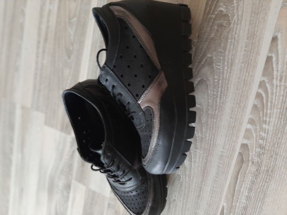 Обувки на платформа