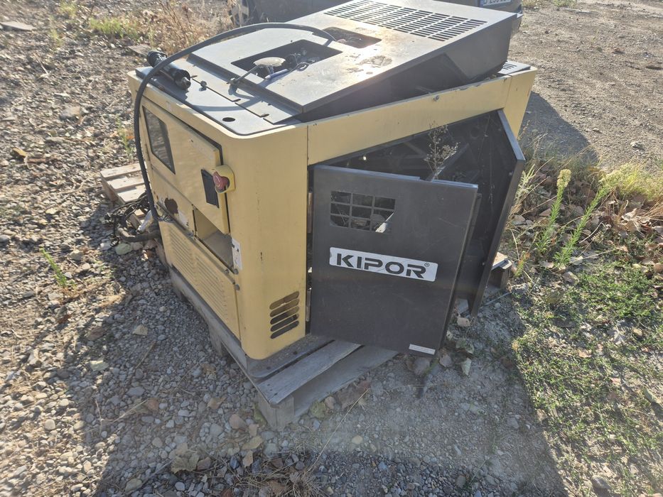 Generator Kipor KDA12STAO3, motor defect