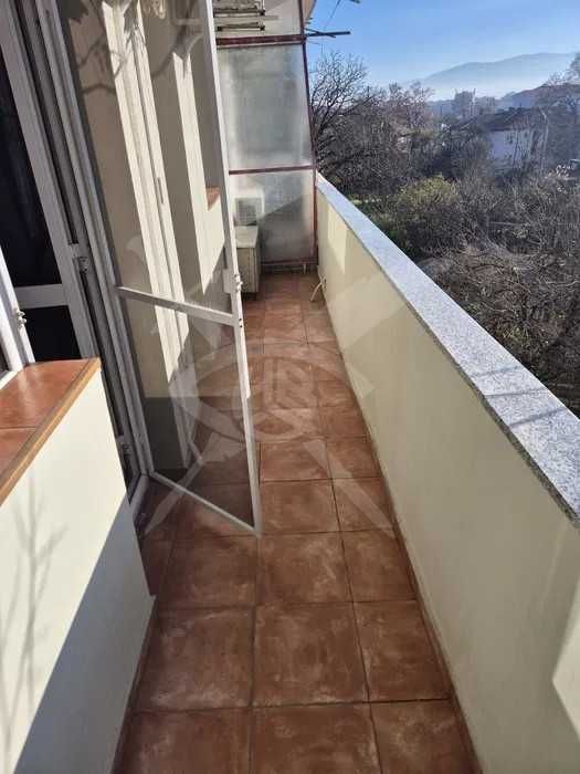 Дава се под наем Четиристаен апартамент в Пловдив, Христо Смирненски - 100 кв.м за 609.96 € - Снимка #2