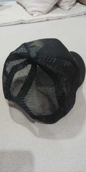 Бейзболна шапка с лого