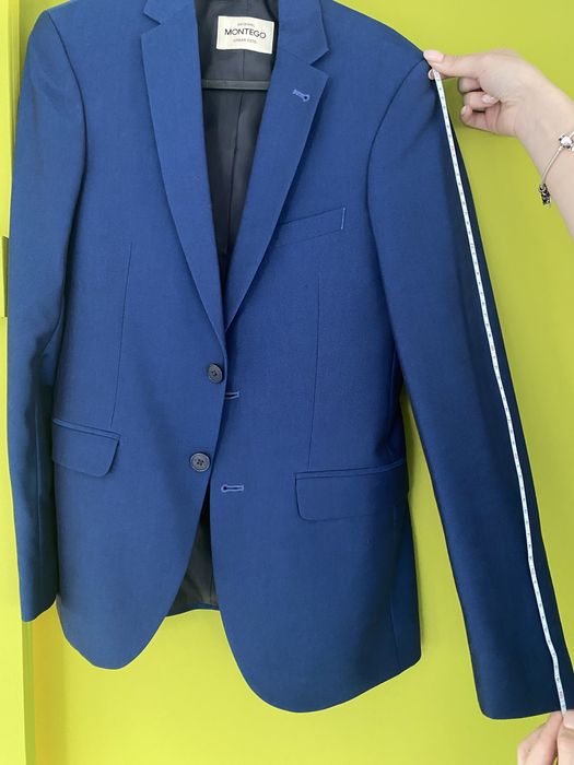 Тийнейджърски костюми MONTEGO