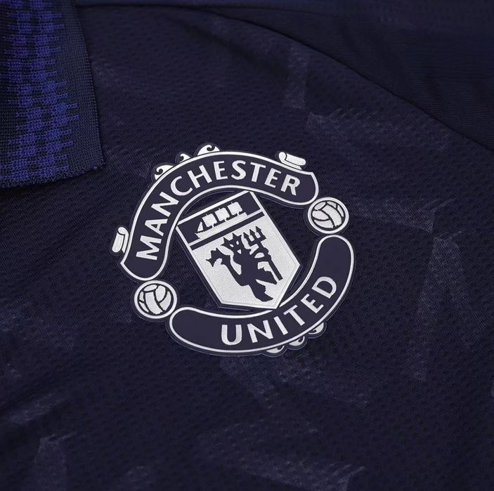 Тениска манчестър юнайтед