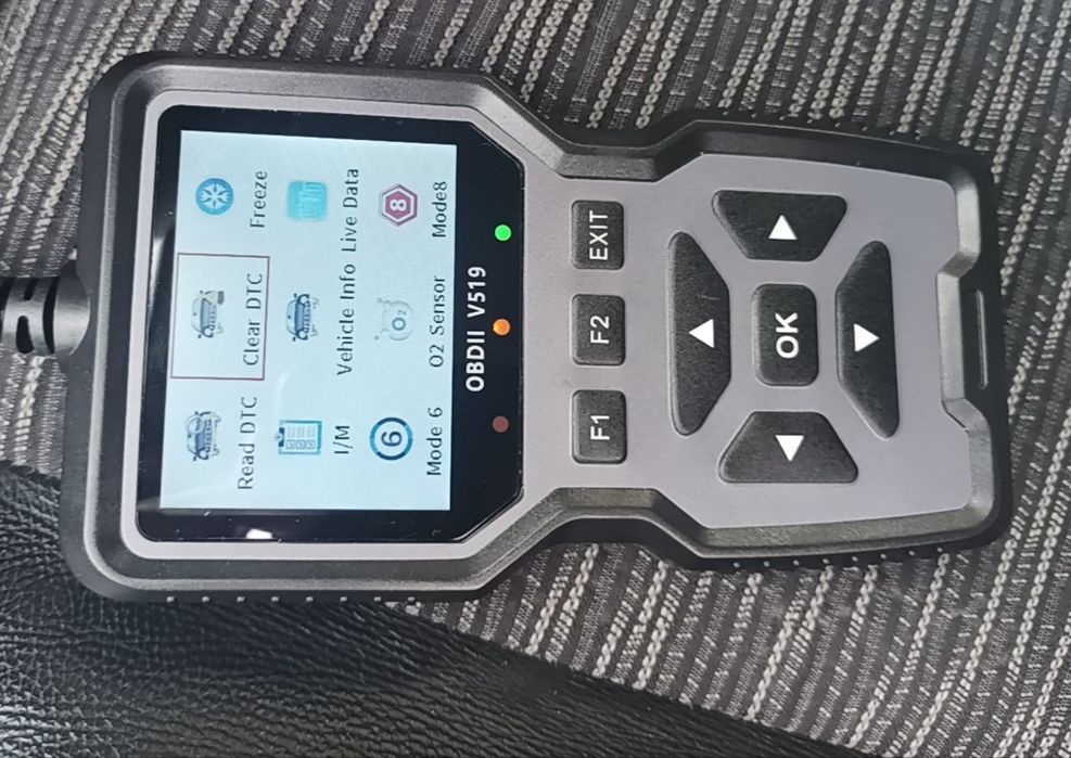 Продавам OBD2 инструмент за автомобили