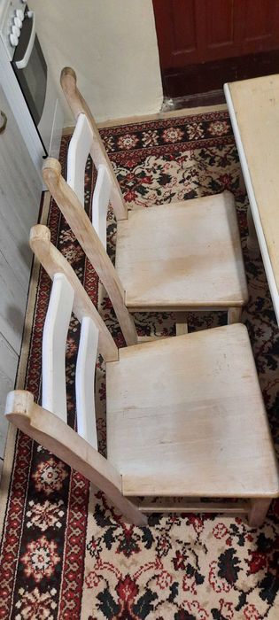 Masa cu 4 scaune lemn masiv