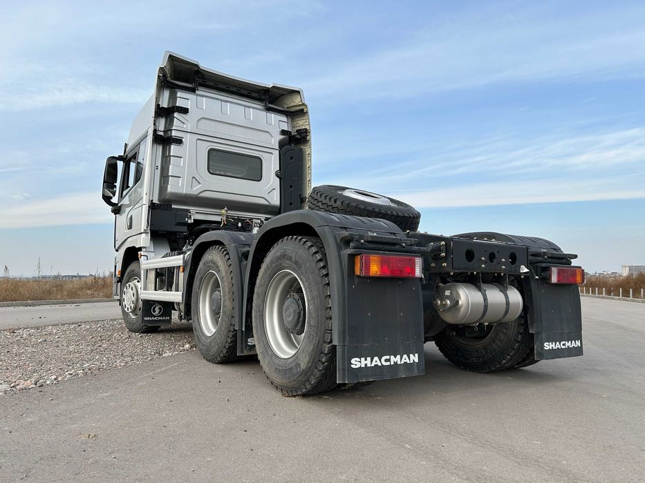 Новый тягач Shacman (Shaanxi) X5000