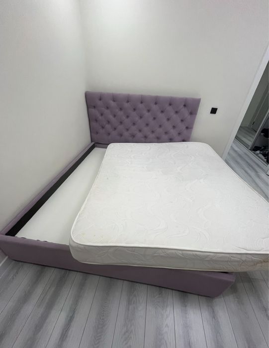 Двухспалняя кровать 160*180