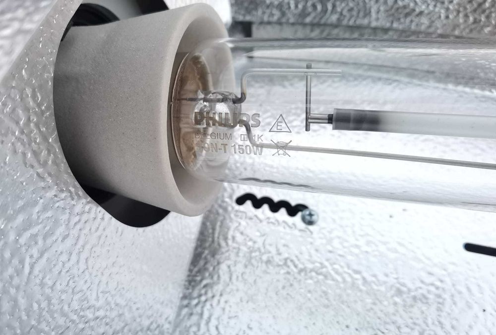 Lampă exterior Philips 150W