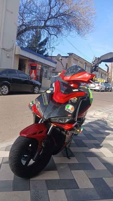 Скутер Италия R2