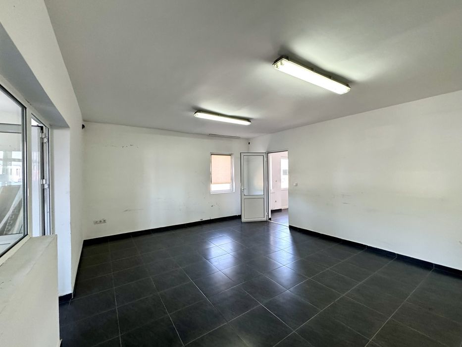 Inchiriez hala de 250 mp plus 62 mp birouri pe Calea Moldovei