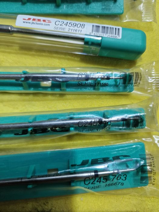 Varf de lipit JBC C245