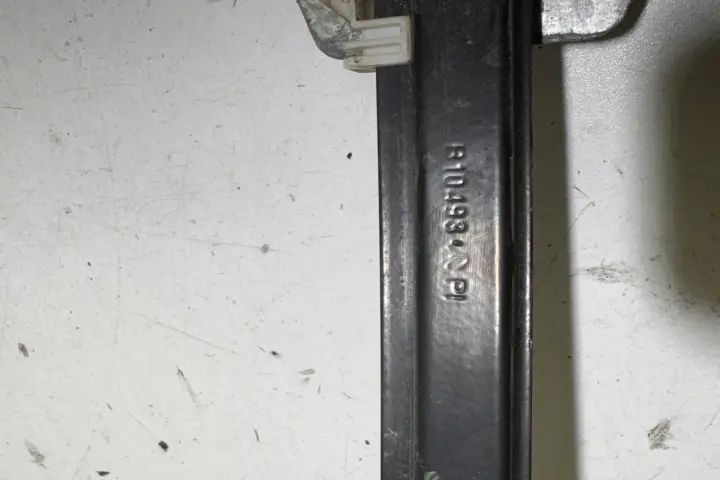 Macara geam spate stanga electrica Volkswagen VW Polo 2001