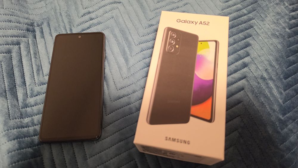 Смартфон Samsung A52