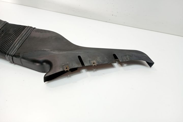 Difuzor  captare aer 3B0129617G Volkswagen VW Passat B5.5 (facelift)