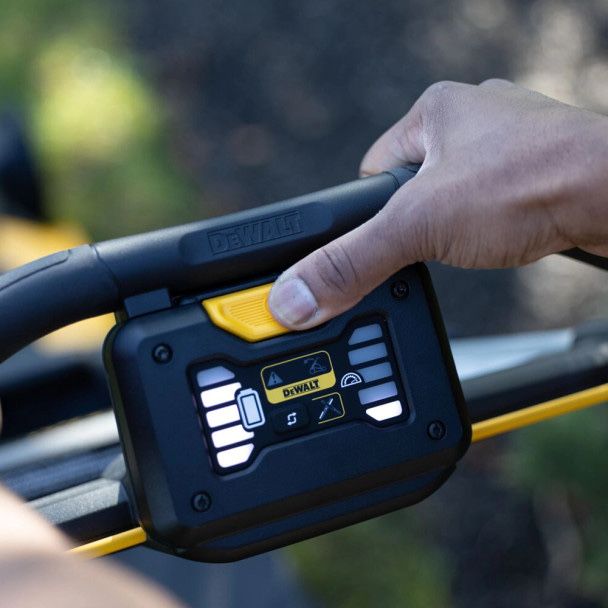 Акумулаторна косачка DeWALT DCMWP134W2, 36 V