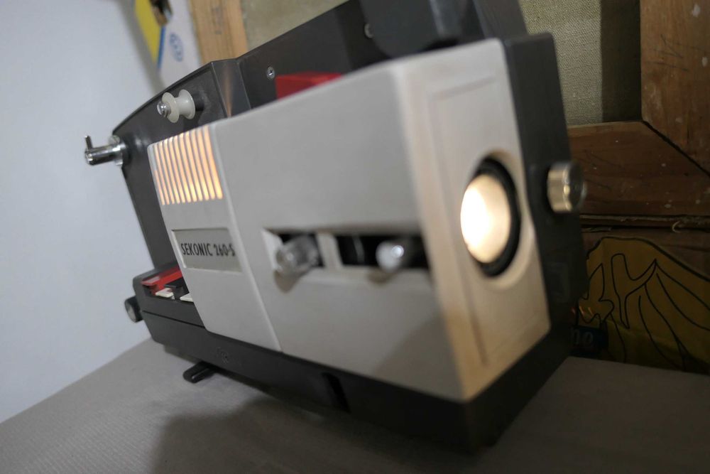 Videoproiector 8mm Copal Sekonic 260-S lens: Zoom f: 1.5 \ F: 18-30 mm