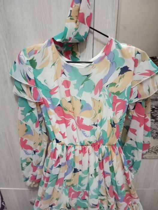 Kiyganda vapshe zoʻr turadigan Shifon koʻylak