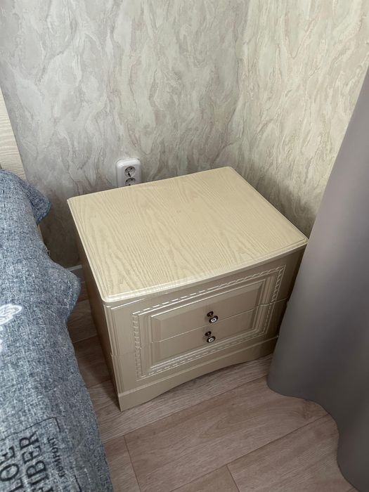 Продам спальный гарнитур