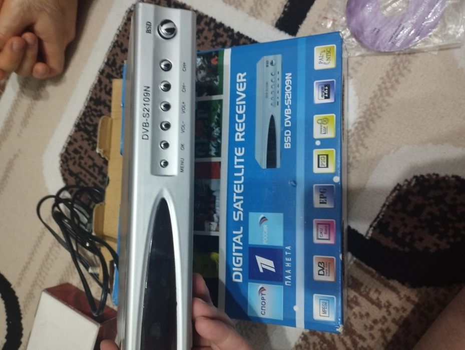 Продам тюнер от спутниковой тарелки