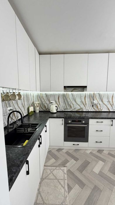 Продам  3х комн кв Болашак