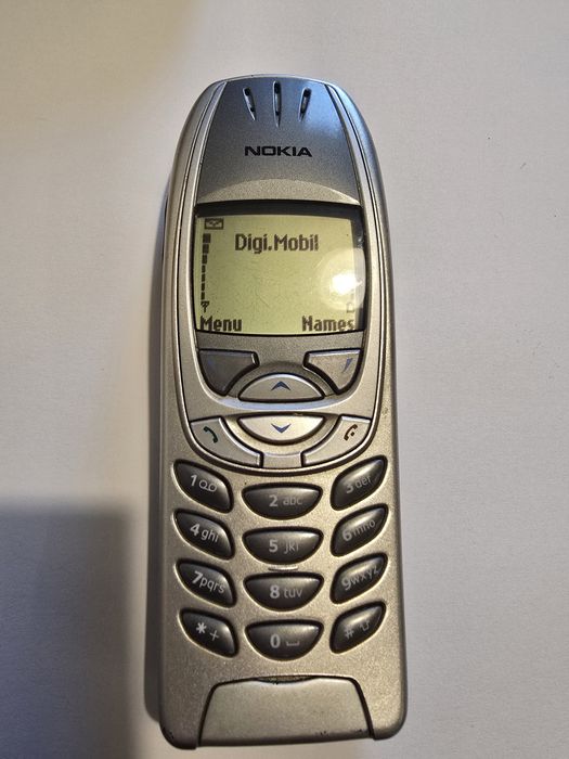 Vand telefon Nokia 6310i