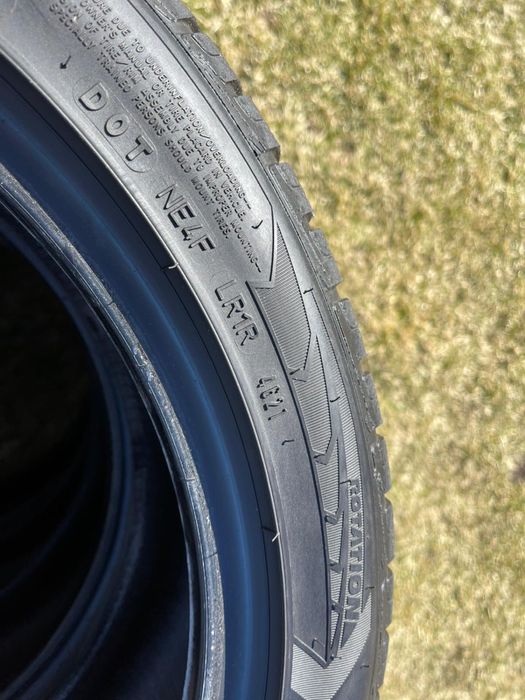 225/45R18 GoodYear iarna M+S aproape noi