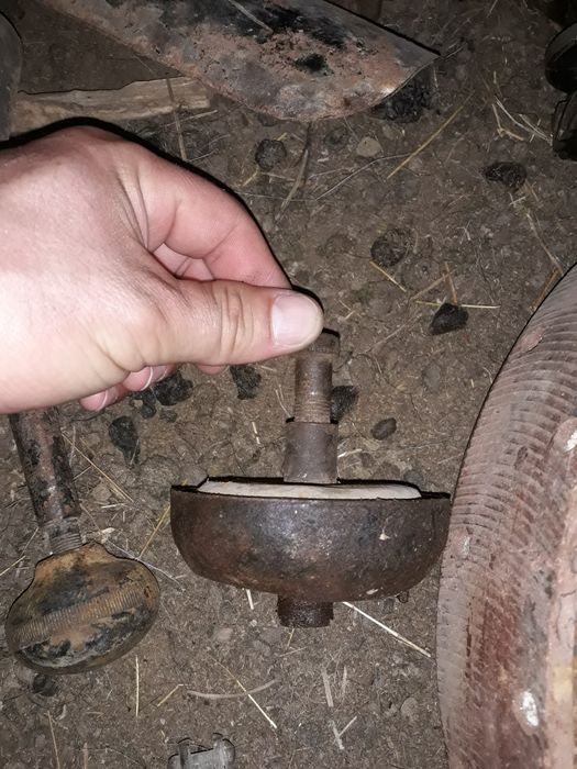 Продам запчасти на газ 53