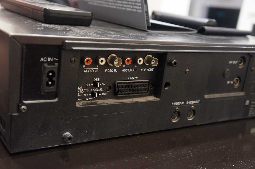 Видеорекордер Panasonic NV-FS1, повреден, с баркод четец