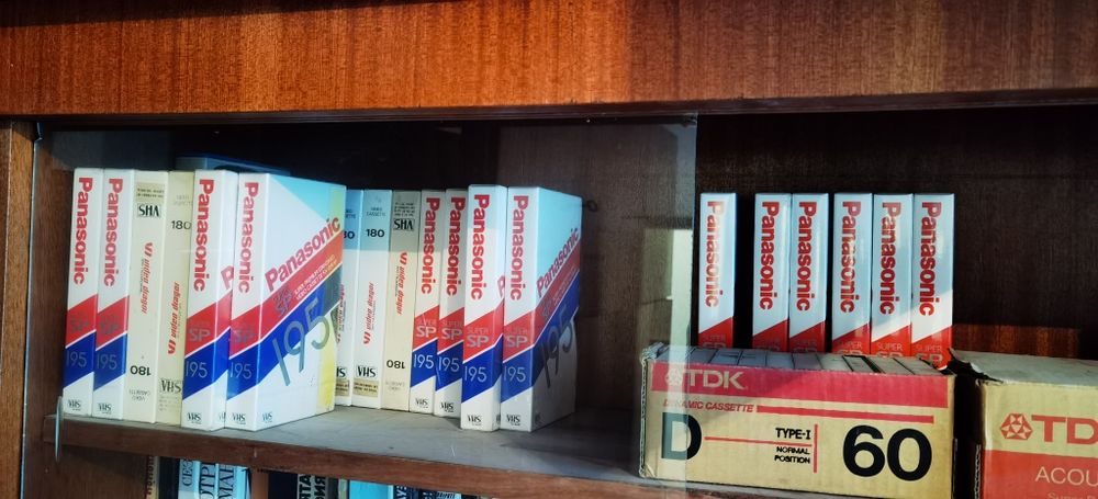 Видео касети и аудио