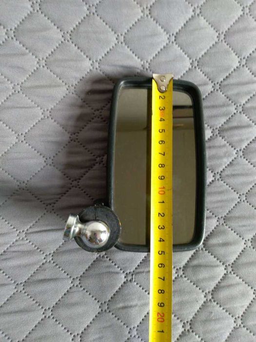 Огледало за кола