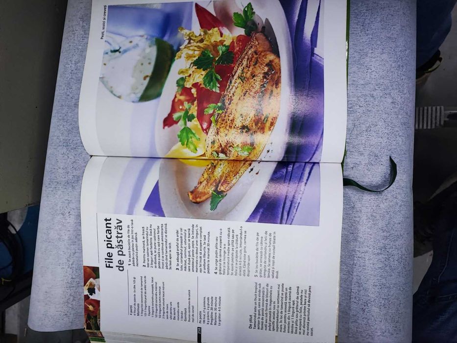 Carte Grătar și salate Rețete pentru zile însorite Reader’s Digest