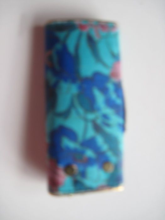 Портмоне за момиче с мънисти