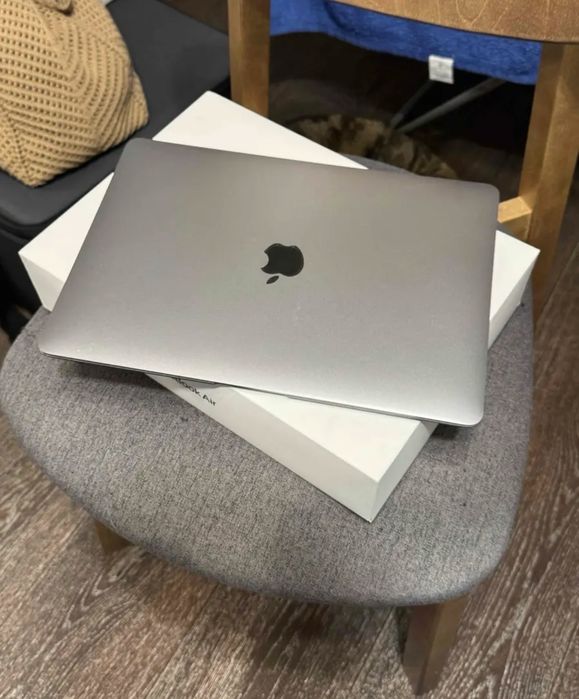 Macbook Air M1 8/256
