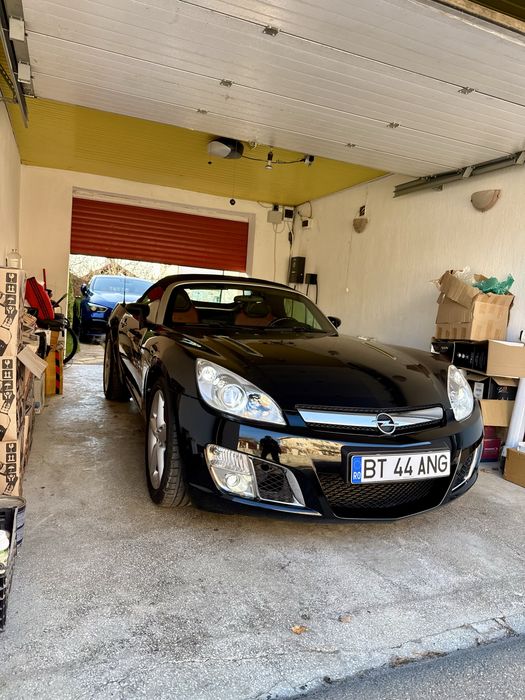 Opel GT 2009 2.0 Turbo 264 CP • Serie limitată •