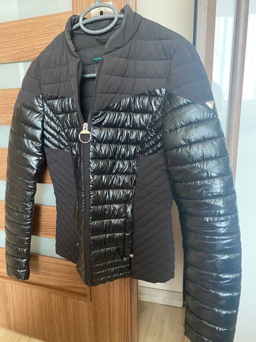 Дамски яке Guess