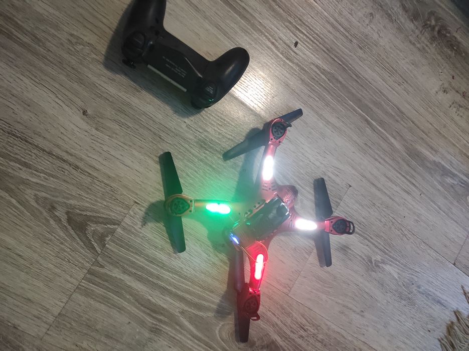 Продавам детски дрон