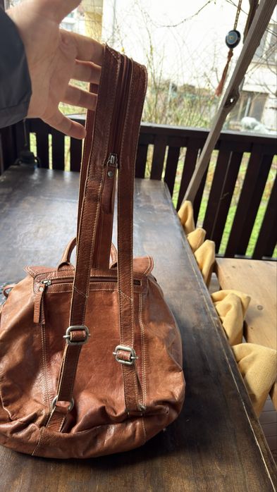 Раница унисекс-  естествена кожа; ежедневна; без забележки;