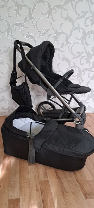 Продаётся детская коляска 2 в 1