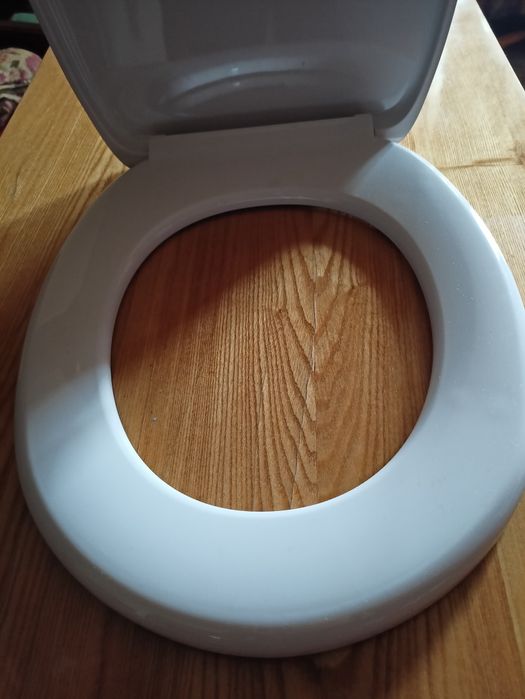 Новая крышка для унитаза