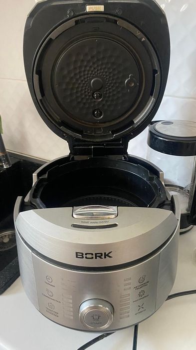 Срочно продам  мультиварку BORK
