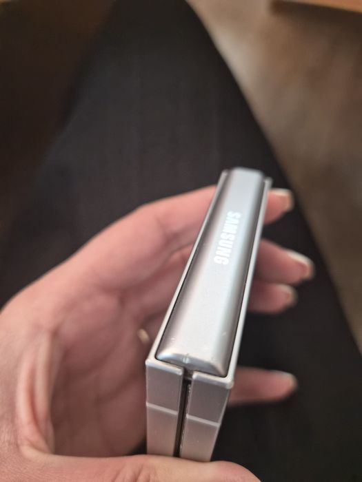 Samsung  Z Flip 6 - за части