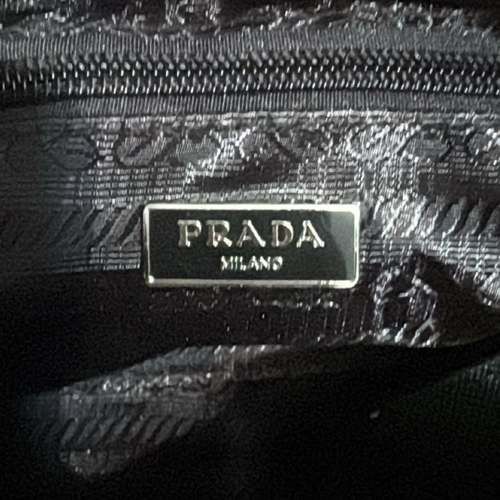 Сумка Prada Re-Nylon Tote Small Bag