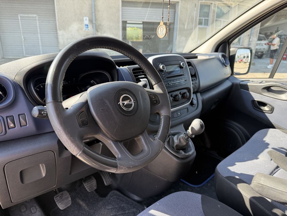 Opel vivaro 8+1,1.6 biturbo