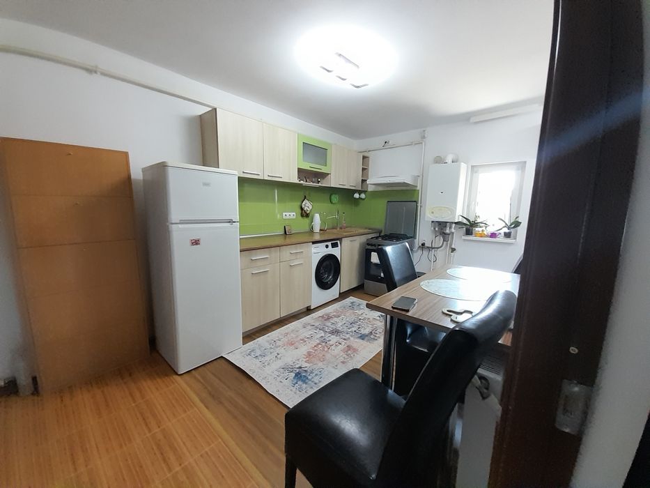 Închiriez apartament 2 camere zona Zahana