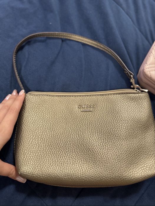 Оригинални чанти jaqcuemus, michael kors, guess, moschino, valentino