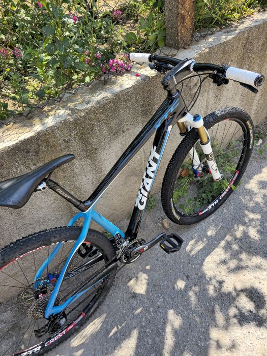 Карбонов планински велосипед Giant XTC 29 цола Fox 32 Kashima 2х10 Sram XO Карбонови курбели М размер рамка, Formula R1 спирачки DT swiss капли